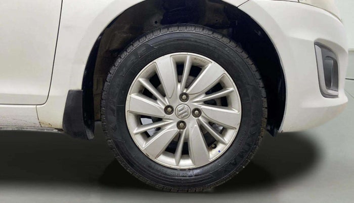 2016 Maruti Swift ZXI, Petrol, Manual, 95,914 km, Right Front Wheel