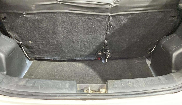 2017 Maruti Swift LDI, Diesel, Manual, 1,26,633 km, Boot Inside