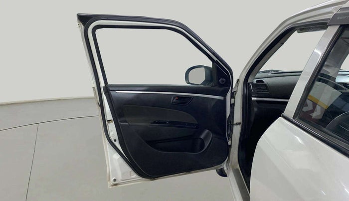 2017 Maruti Swift LDI, Diesel, Manual, 1,26,633 km, LHS Front Door