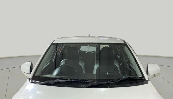 2017 Maruti Swift LDI, Diesel, Manual, 1,26,633 km, Front Windshield
