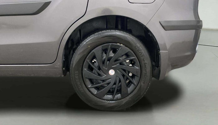 2015 Maruti Ertiga VDI, Diesel, Manual, 71,386 km, Left Rear Wheel