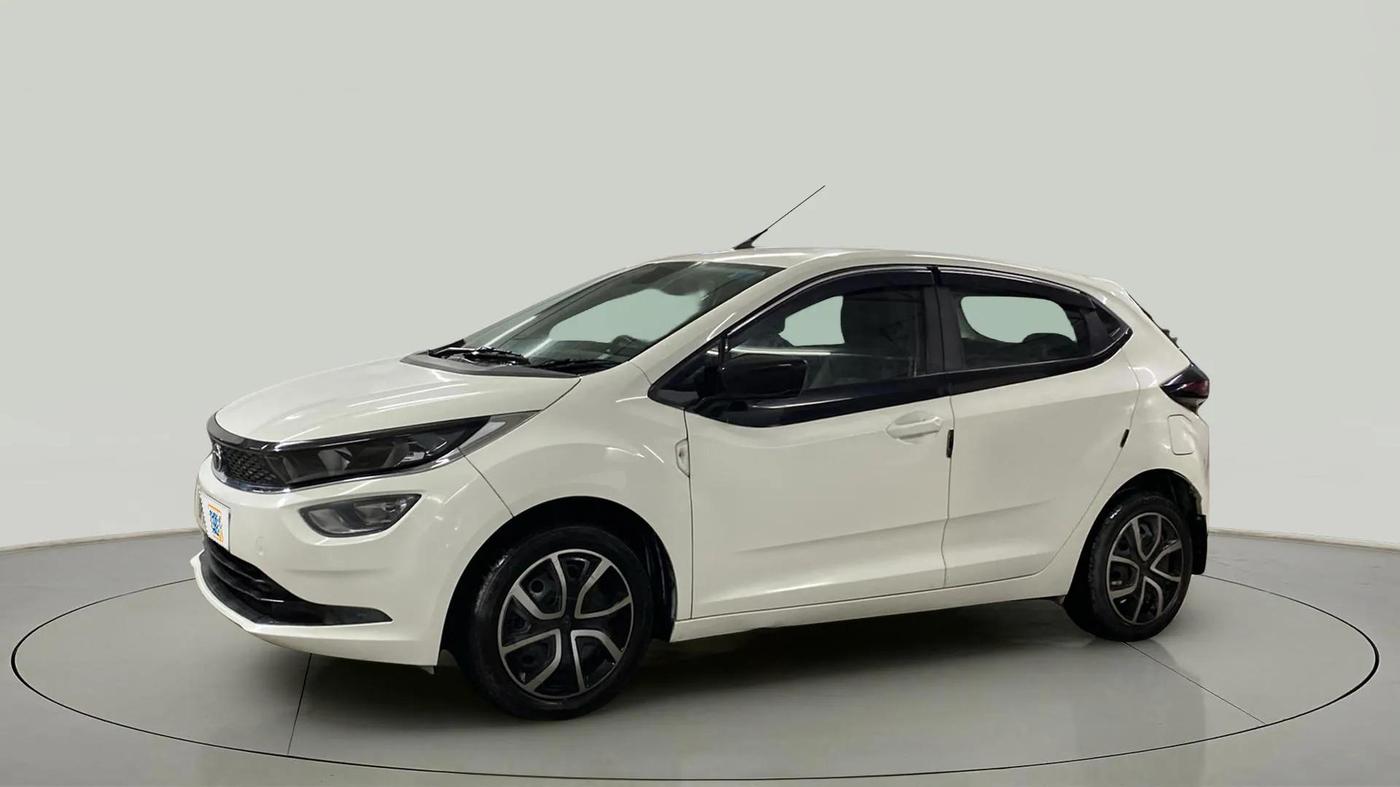 2021 Tata ALTROZ XT PETROL, CNG, Manual, 37,913 km, Left Front Diagonal