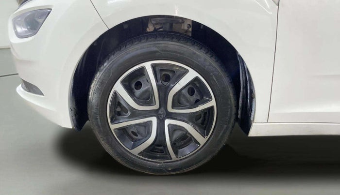 2021 Tata ALTROZ XT PETROL, CNG, Manual, 37,913 km, Left Front Wheel