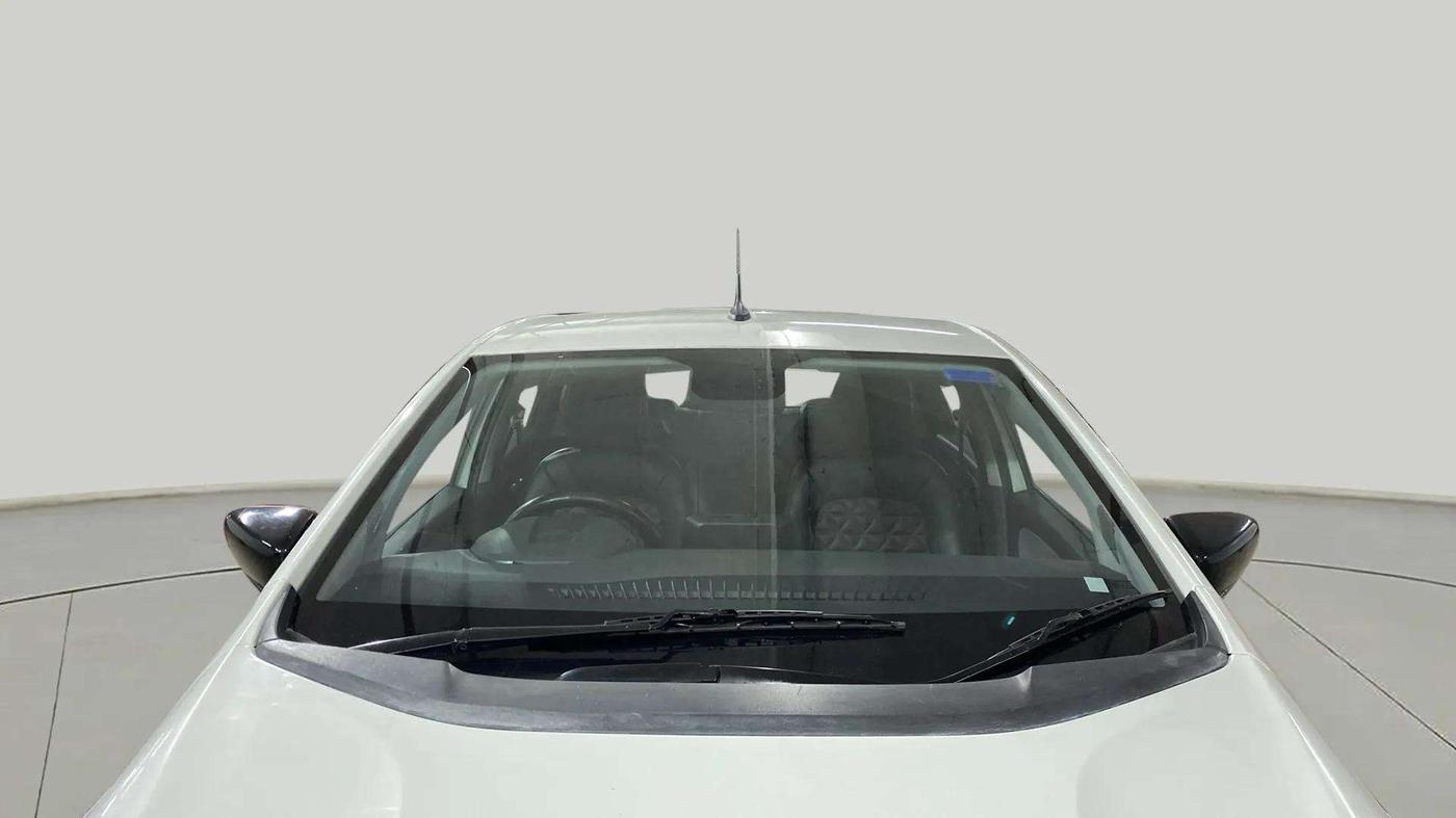 2021 Tata ALTROZ XT PETROL, CNG, Manual, 37,913 km, Front Windshield