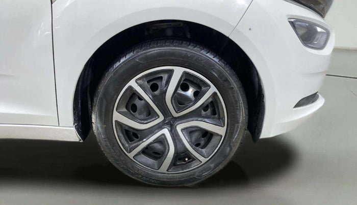 2021 Tata ALTROZ XT PETROL, CNG, Manual, 37,913 km, Right Front Wheel