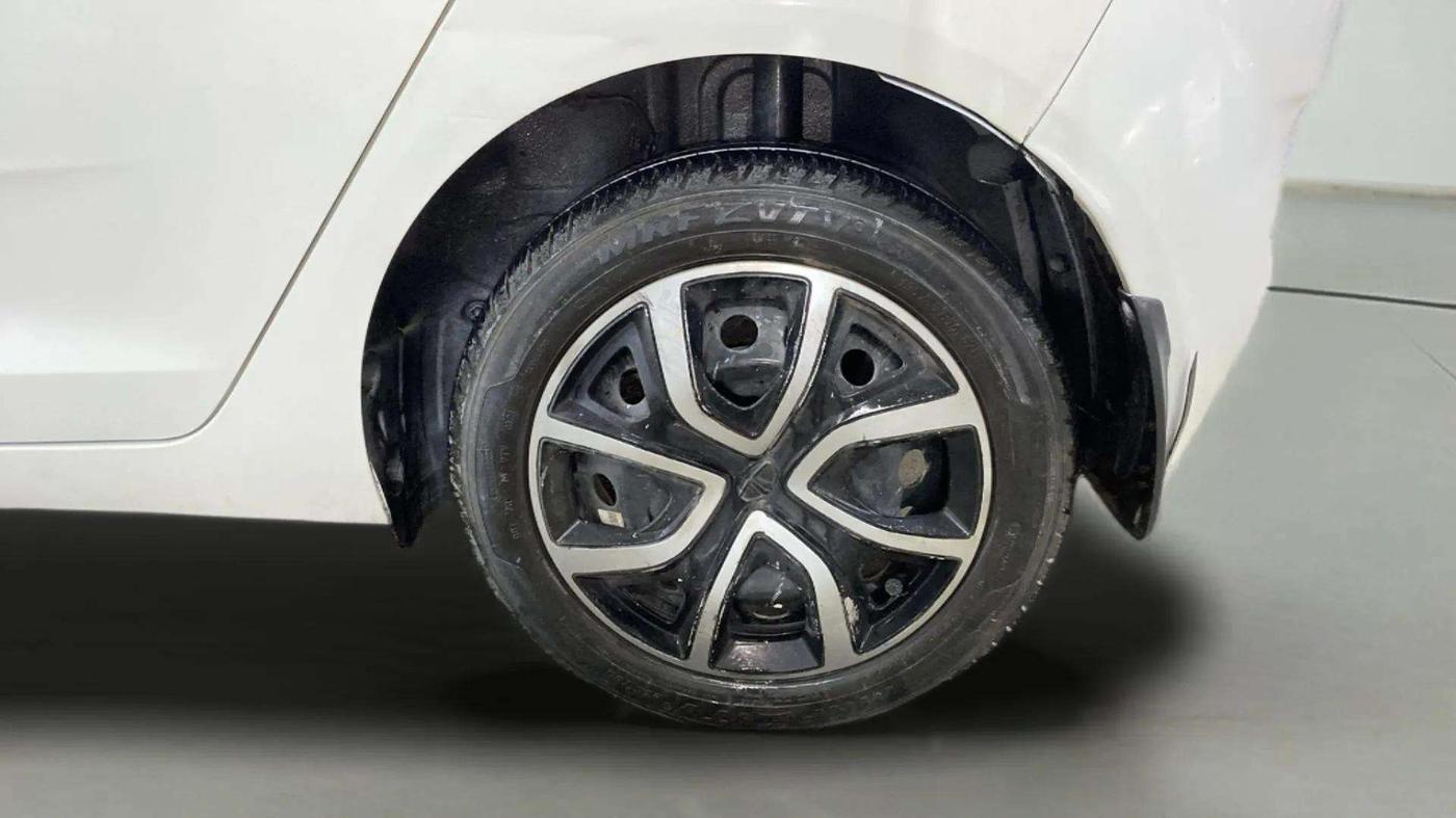 2021 Tata ALTROZ XT PETROL, CNG, Manual, 37,913 km, Left Rear Wheel