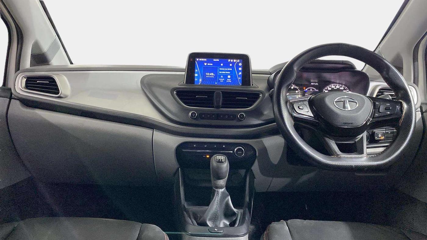 2021 Tata ALTROZ XT PETROL, CNG, Manual, 37,913 km, Dashboard