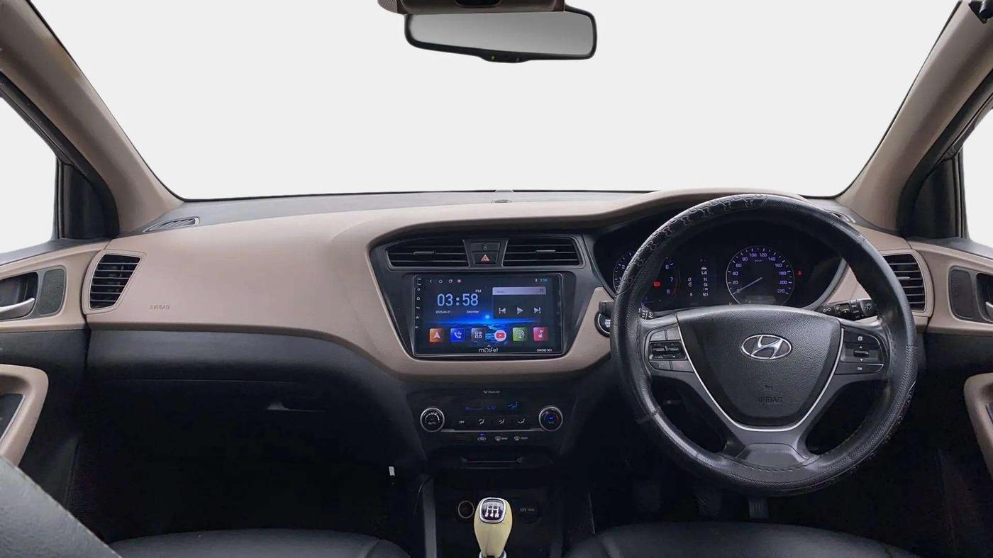 2014 Hyundai i20 ASTA 1.2, Petrol, Manual, 1,21,057 km, Dashboard