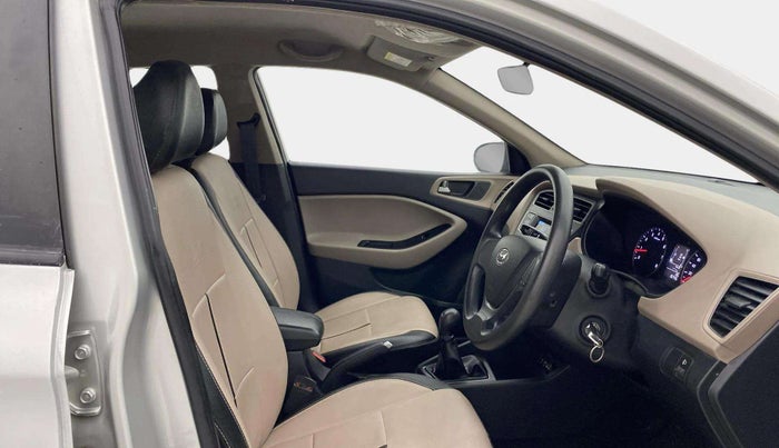 2018 Hyundai Elite i20 MAGNA EXECUTIVE 1.2, Petrol, Manual, 30,695 km, Right Side Front Door Cabin