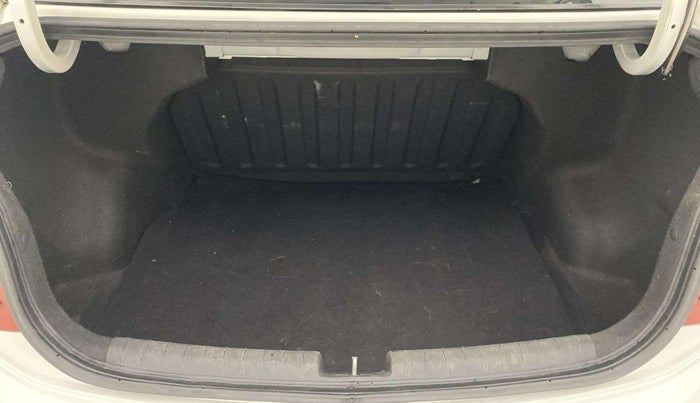 2014 Hyundai Xcent S (O) 1.2, Petrol, Manual, 41,813 km, Boot Inside