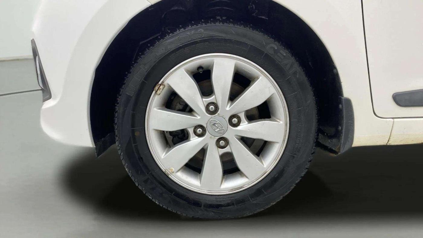2014 Hyundai Xcent S (O) 1.2, Petrol, Manual, 42,024 km, Left Front Wheel