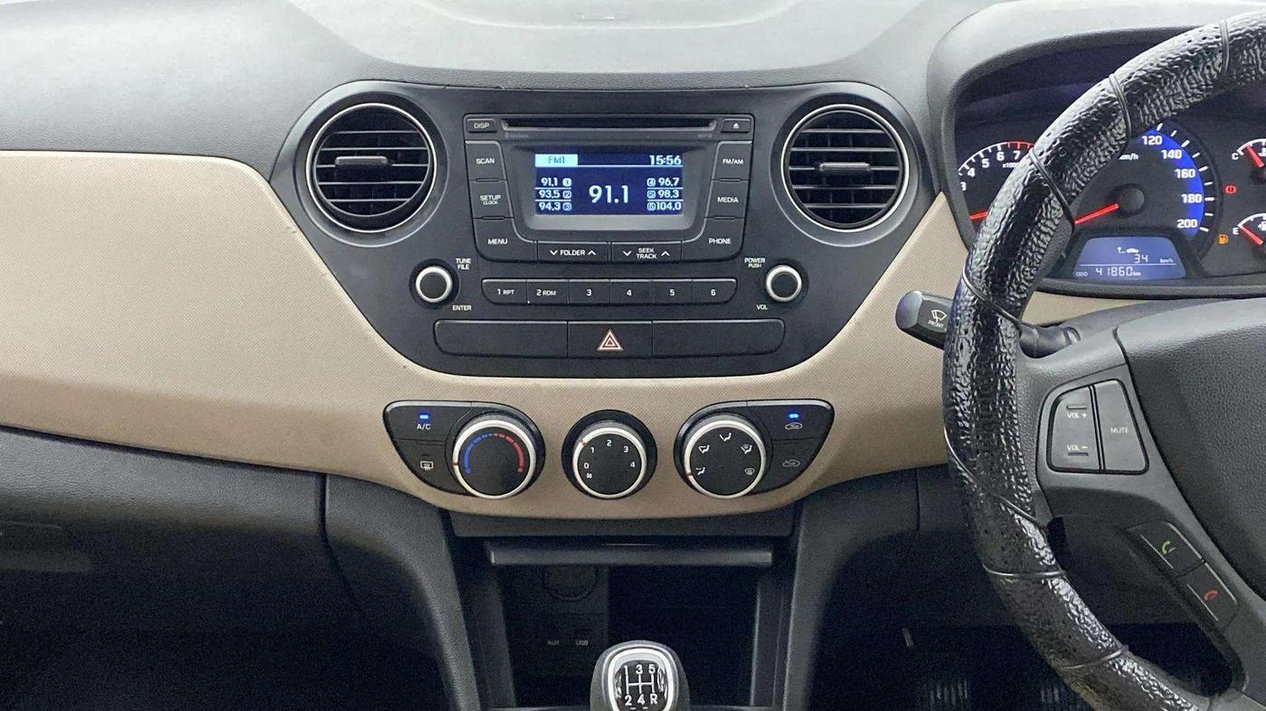 2014 Hyundai Xcent S (O) 1.2, Petrol, Manual, 42,024 km, Air Conditioner