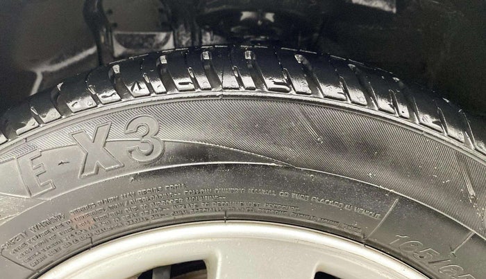 2014 Hyundai Xcent S (O) 1.2, Petrol, Manual, 41,813 km, Left Front Tyre Tread