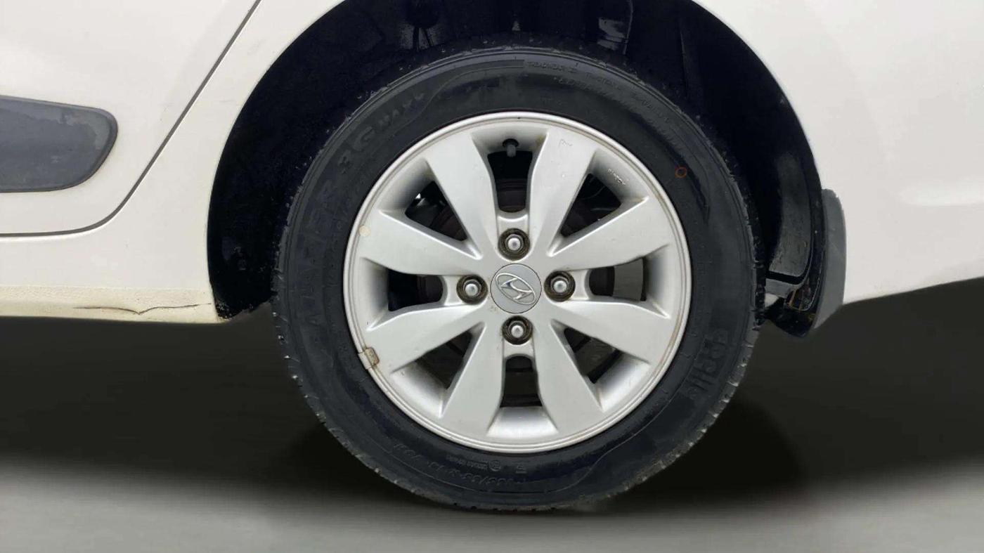 2014 Hyundai Xcent S (O) 1.2, Petrol, Manual, 42,024 km, Left Rear Wheel