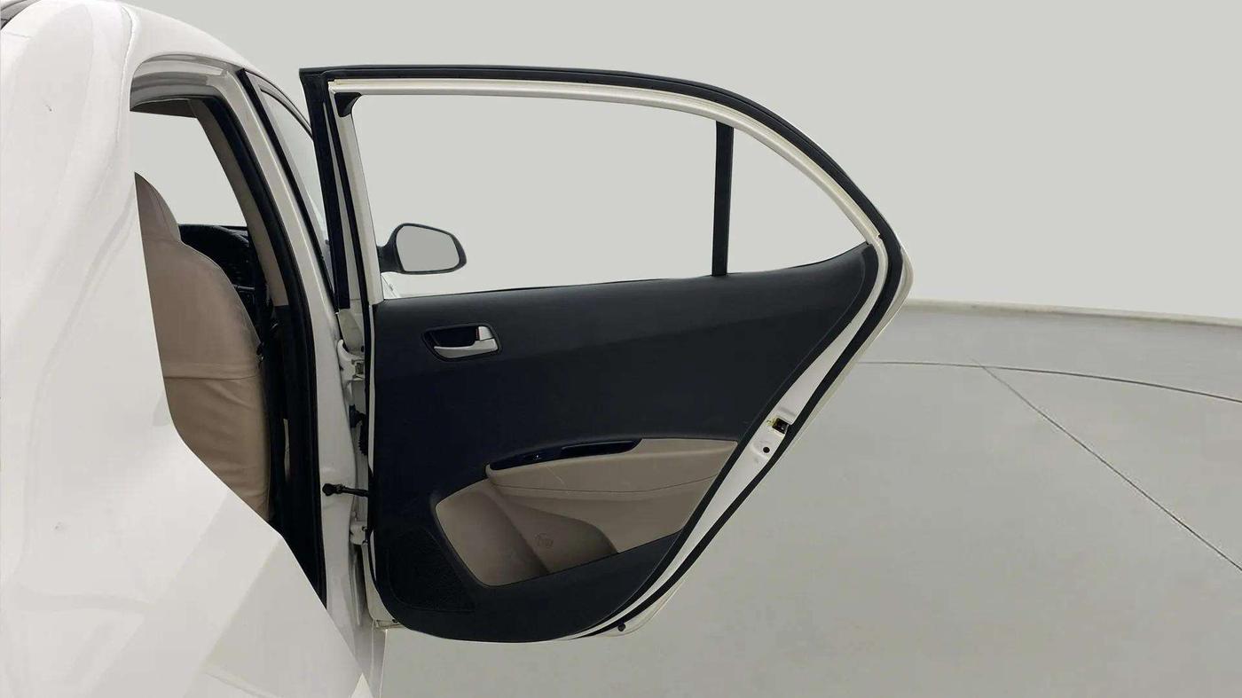 2014 Hyundai Xcent S (O) 1.2, Petrol, Manual, 42,024 km, RHS Rear Door