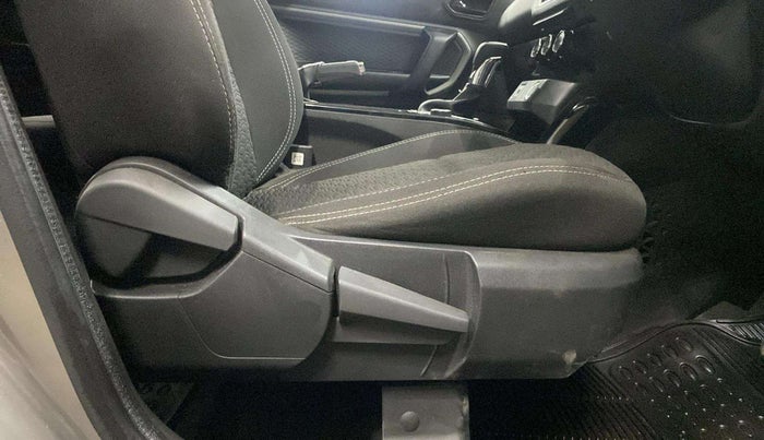 2021 Renault Kiger RXZ TURBO CVT, Petrol, Automatic, 21,921 km, Driver Side Adjustment Panel