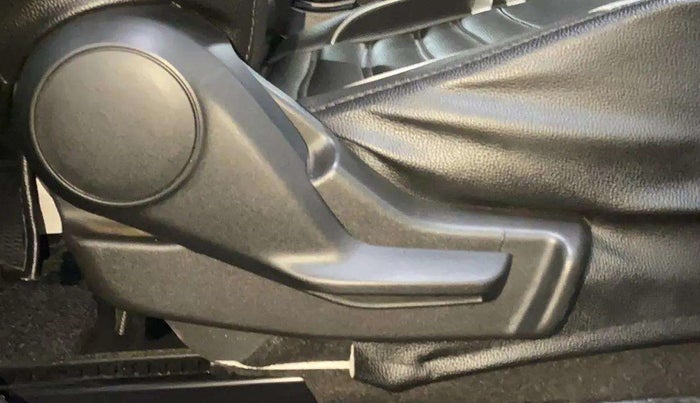 2019 Maruti Baleno DELTA PETROL 1.2, Petrol, Manual, 26,304 km, Driver Side Adjustment Panel