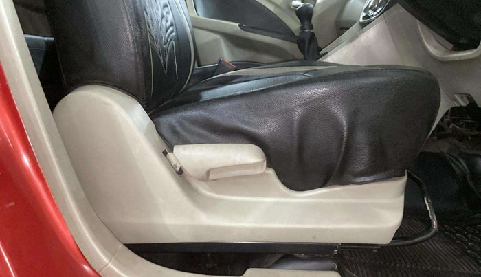 2016 Maruti Celerio VXI CNG, CNG, Manual, 60,896 km, Driver Side Adjustment Panel