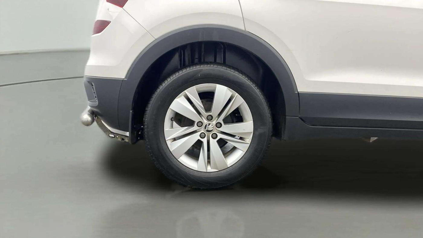 2023 Skoda KUSHAQ AMBITION 1.0L TSI MT, Petrol, Manual, 11,978 km, Right Rear Wheel