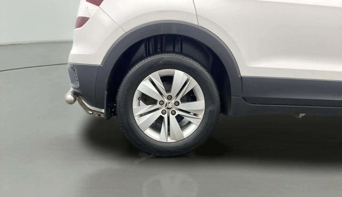 2023 Skoda KUSHAQ AMBITION 1.0L TSI MT, Petrol, Manual, 11,978 km, Right Rear Wheel