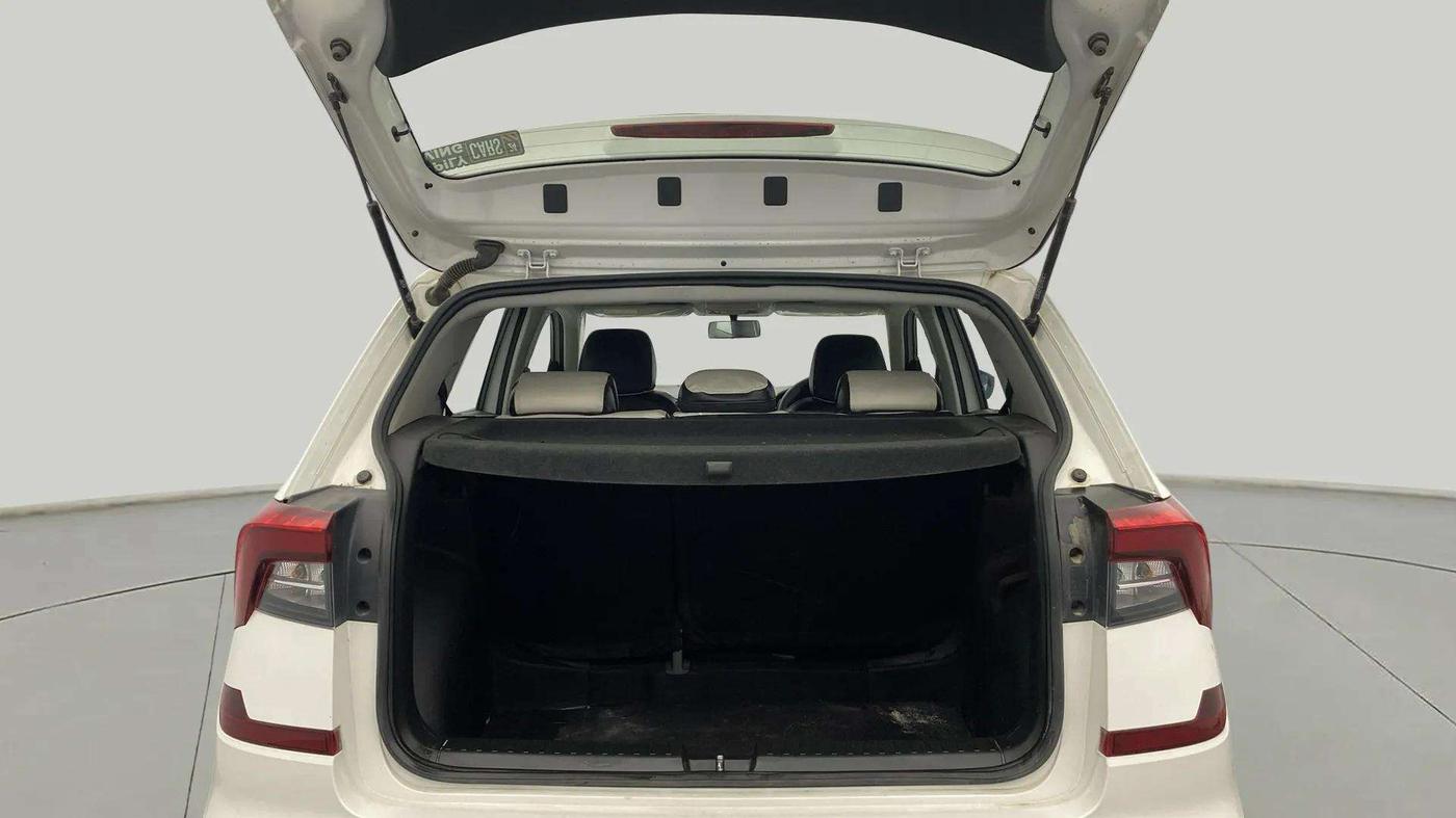 2023 Skoda KUSHAQ AMBITION 1.0L TSI MT, Petrol, Manual, 11,978 km, Boot Inside