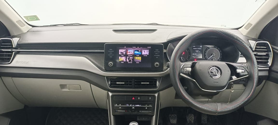 2023 Skoda KUSHAQ AMBITION 1.0L TSI MT, Petrol, Manual, 11,978 km, Dashboard