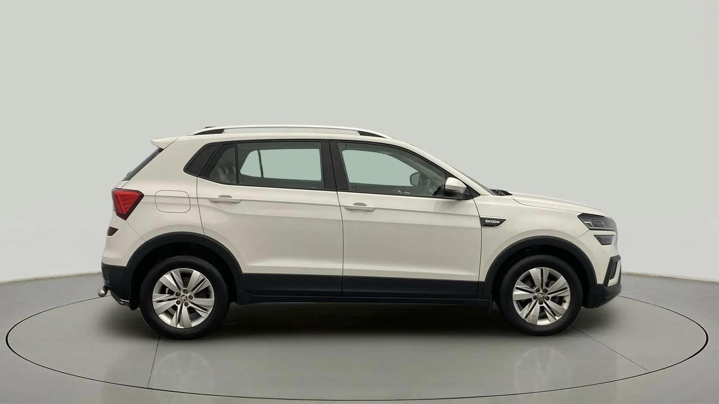 2023 Skoda KUSHAQ AMBITION 1.0L TSI MT, Petrol, Manual, 11,978 km, Right Side View