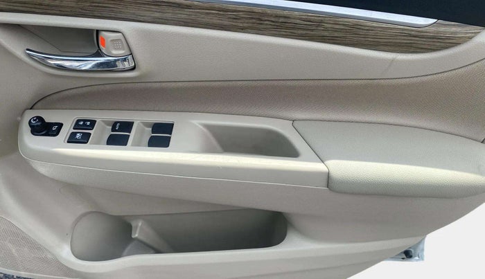 2022 Maruti Ciaz ZETA AT 1.5  SHVS PETROL, Petrol, Automatic, 16,843 km, Driver Side Door Panels Control