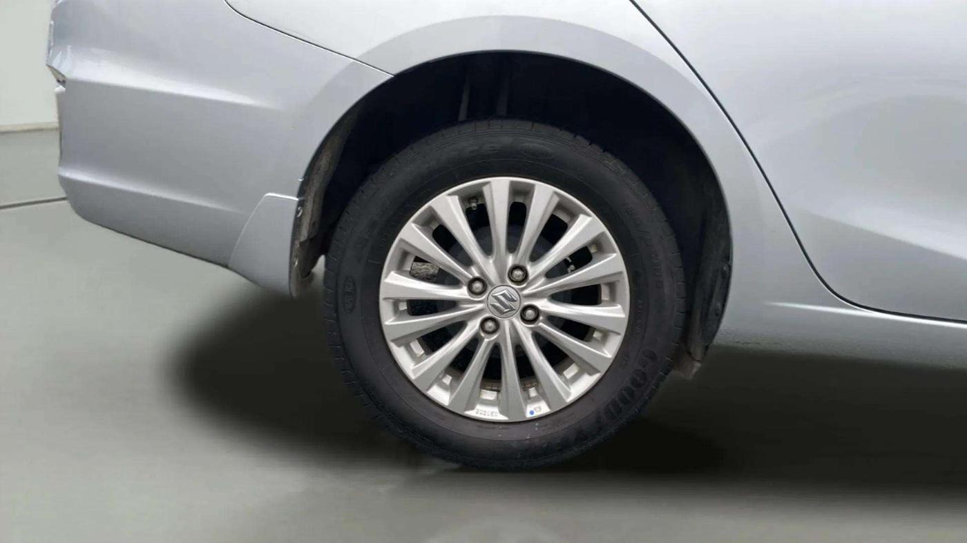 2022 Maruti Ciaz ZETA AT 1.5  SHVS PETROL, Petrol, Automatic, 16,861 km, Right Rear Wheel