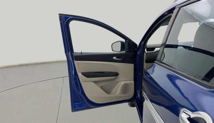 2019 Renault TRIBER RXZ, Petrol, Manual, 34,756 km, LHS Front Door