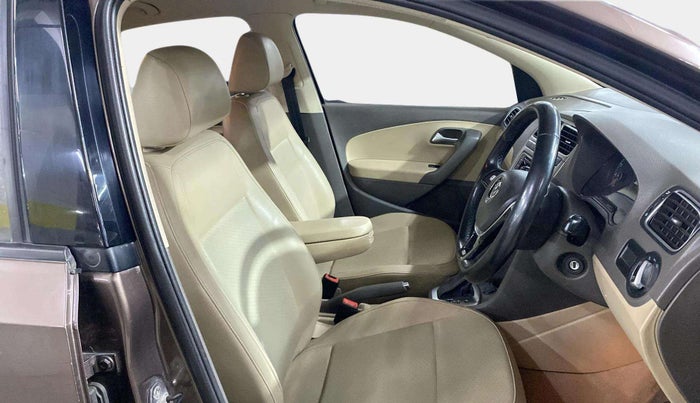 2017 Volkswagen Vento HIGHLINE PLUS 1.2 AT 16 ALLOY, Petrol, Automatic, 40,549 km, Right Side Front Door Cabin