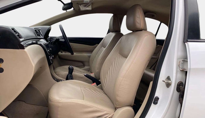 2018 Maruti Ciaz DELTA 1.4 MT PETROL, Petrol, Manual, 63,191 km, Right Side Front Door Cabin