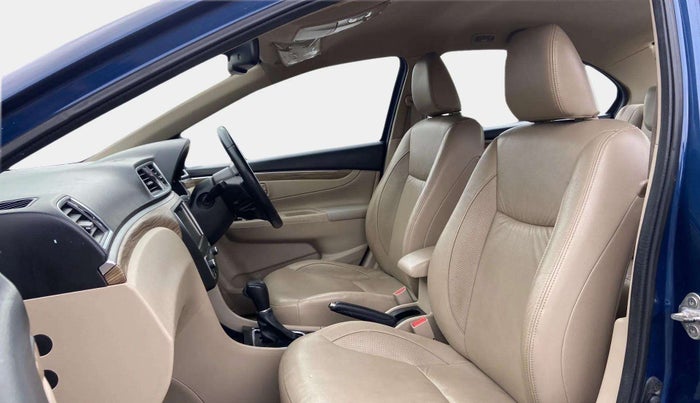 2019 Maruti Ciaz ALPHA  AT 1.5 SHVS PETROL, Petrol, Automatic, 76,592 km, Right Side Front Door Cabin