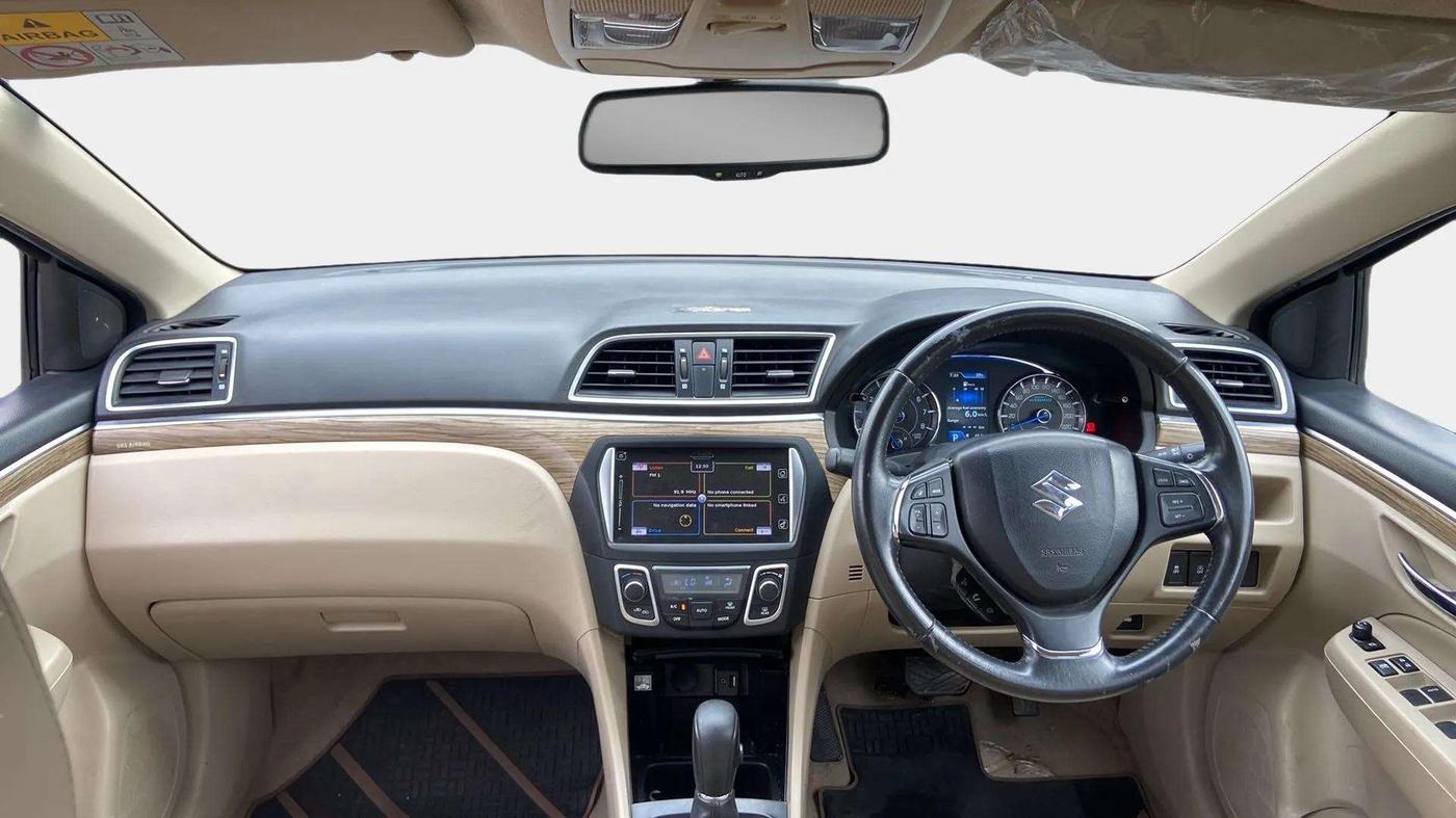 2019 Maruti Ciaz ALPHA  AT 1.5 SHVS PETROL, Petrol, Automatic, 76,652 km, Dashboard