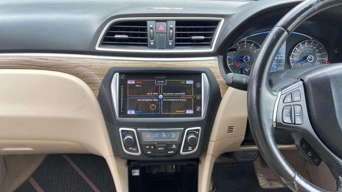 2019 Maruti Ciaz ALPHA  AT 1.5 SHVS PETROL, Petrol, Automatic, 76,652 km, Air Conditioner