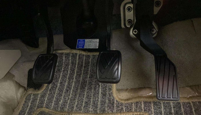 2019 Maruti Ciaz ALPHA 1.5 SHVS PETROL, Petrol, Manual, 55,151 km, Pedals