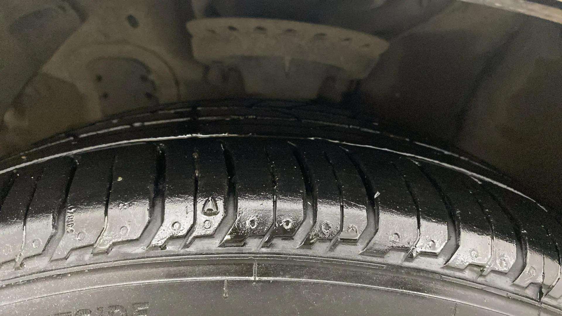 LHS-Front-Tyre-Tread-20