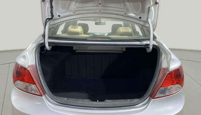 2013 Hyundai Verna FLUIDIC 1.6 VTVT SX, Petrol, Manual, 83,079 km, Boot Open Zoomed View
