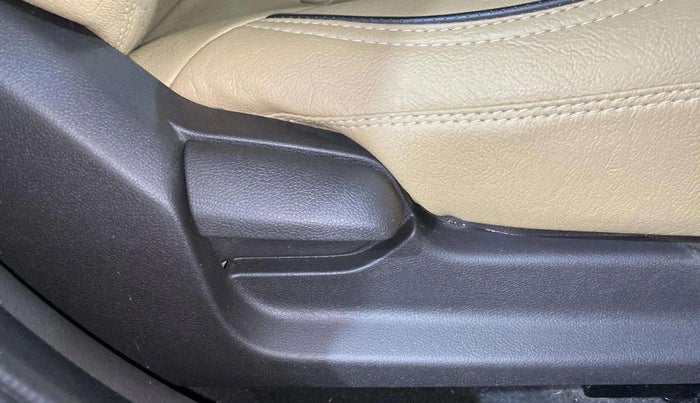 2013 Hyundai Verna FLUIDIC 1.6 VTVT SX, Petrol, Manual, 83,079 km, Driver Side Adjustment Panel