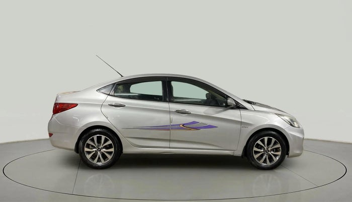 2013 Hyundai Verna FLUIDIC 1.6 VTVT SX, Petrol, Manual, 83,079 km, Right Side View