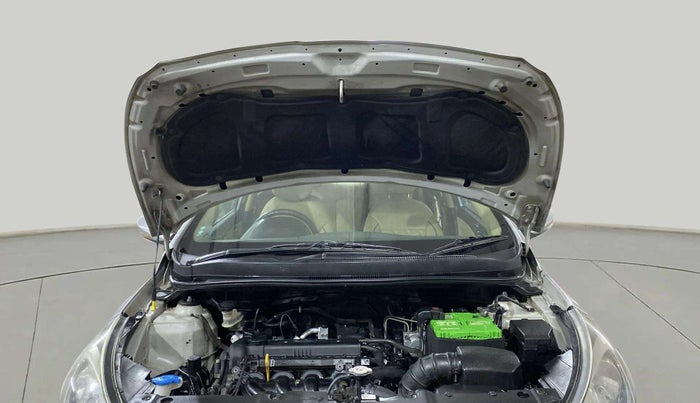 2013 Hyundai Verna FLUIDIC 1.6 VTVT SX, Petrol, Manual, 83,079 km, Open Bonet