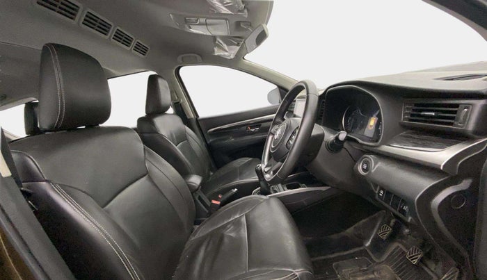 2019 Maruti XL6 ALPHA MT, Petrol, Manual, 73,084 km, Right Side Front Door Cabin