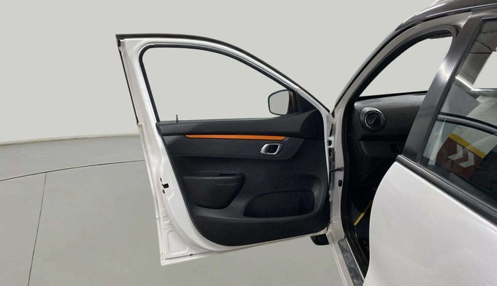 2021 Renault Kwid CLIMBER 1.0 (O) DUAL TONE, Petrol, Manual, 29,523 km, LHS Front Door