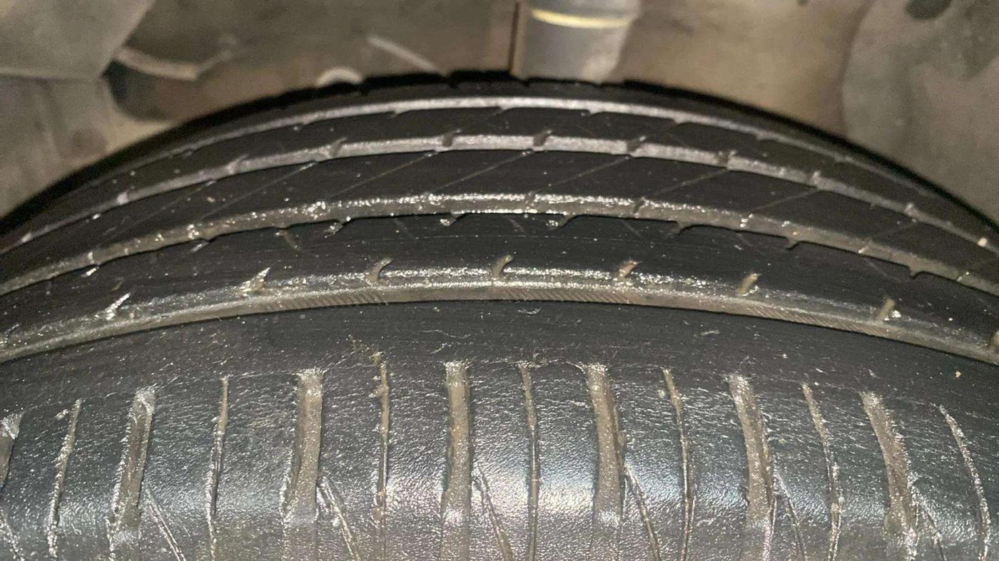 2021 Toyota URBAN CRUISER HIGH GRADE AT, Petrol, Automatic, 30,839 km, Left Front Tyre Tread