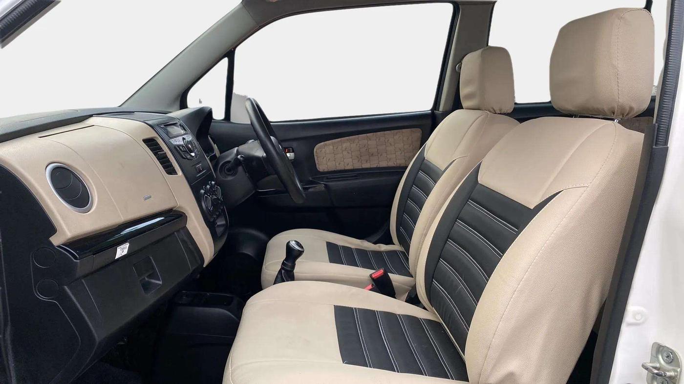 2018 Maruti Wagon R 1.0 VXI, Petrol, Manual, 32,472 km, Right Side Front Door Cabin