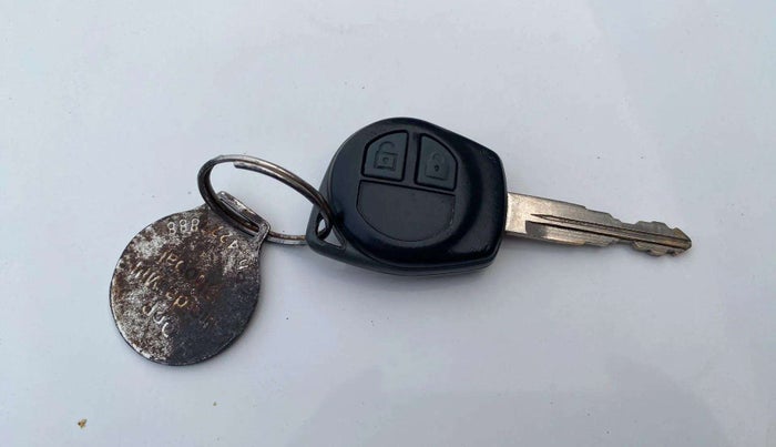 2018 Maruti Wagon R 1.0 VXI, Petrol, Manual, 32,472 km, Key Close Up