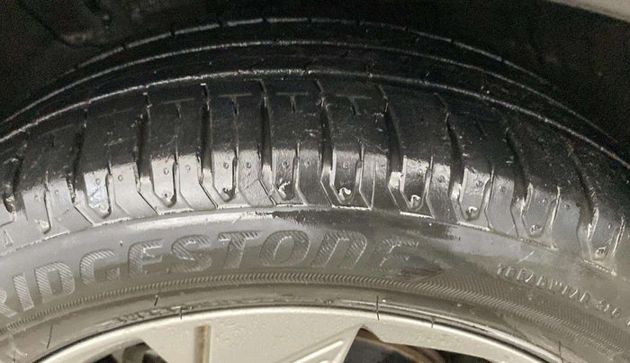 2021 Hyundai Verna SX 1.5 VTVT, Petrol, Manual, 22,973 km, Left Rear Tyre Tread