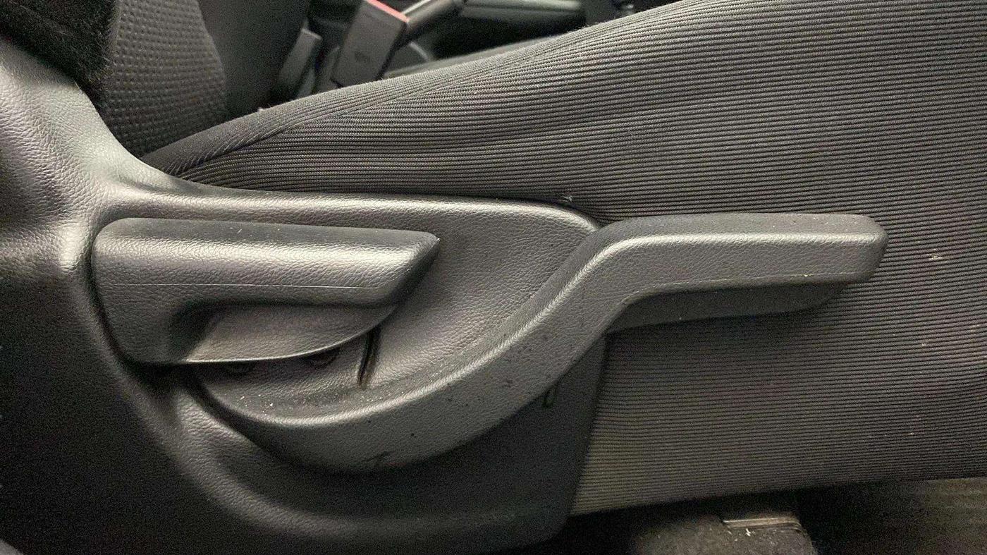 2019 Honda BR-V 1.5L I-VTEC S, Petrol, Manual, 96,772 km, Driver Side Adjustment Panel