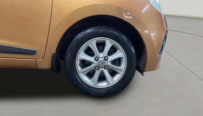 2014 Hyundai Grand i10 ASTA AT 1.2 KAPPA VTVT, CNG, Automatic, 53,386 km, Right Front Wheel