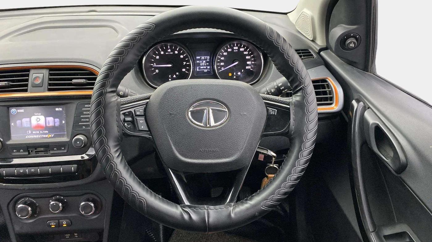 2018 Tata TIAGO NRG PETROL, Petrol, Manual, 35,819 km, Steering Wheel Close Up